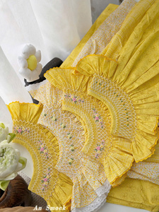 Vestido Casual para Niña Hecho en Vietnam, 100% Algodón Orgánico, Diseño Floral, Transpirable y Lavable, para Edades de 6 a 13 Años - Product Image 4