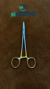 Porte-aiguilles dentaire manuel en acier inoxydable TC Ryder, instrument chirurgical avec une largeur de mâchoire de 1,5 mm, réutilisable - Product Image 2