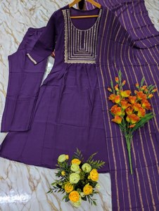 <b>Women</b> Traditional Purple Embroidered <b>Kurta</b> Set With Dupatta Loose Fit Ankle-Length Cotton Ethnic Wear India Pakistan Style - Product Image 6