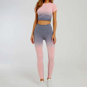 Ensemble de yoga pour femmes, dégradé de couleurs, haut court, leggings taille haute, longueur intégrale, sans couture, extensible dans quatre directions, spandex, polyester, ensemble 2 pièces - Product Image 1