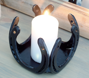 Candelabro de Metal Negro con Forma de Herradura, Decorativo para Mesa, Portavelas de Pilar, Centro de Mesa Rústico para Decoración del Hogar - Product Image 5