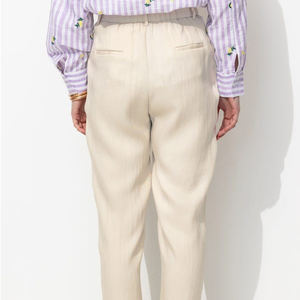 Pantalones de mujer al por mayor, ligeros, de nueva llegada, estilo americano, de talla grande, elásticos, de cintura media, de pierna ancha y ajuste holgado para otoño. - Product Image 3