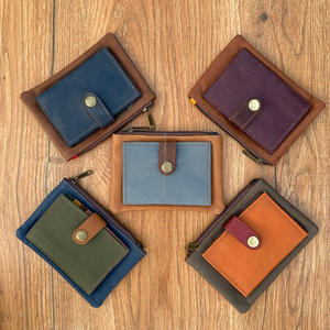 Mini monedero de cuero reciclado hecho a mano, tarjetero, billetera de bolsillo frontal delgada para tarjetero de mujer - Product Image 2