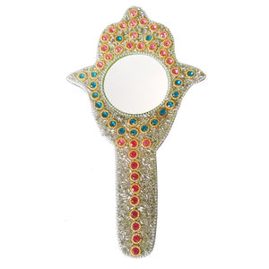 Miroir de poche indien léger et coloré avec perles et poignée, idéal pour les voyages - Product Image 4