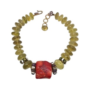 Mini collier artisanal de qualité nouveau collier de déclaration de perles de rocaille en verre fait à la main - Product Image 2