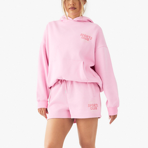 Conjunto de Sudadera con Capucha y Pantalones Cortos para Mujer, Personalizado con Impresión DTF, Poliéster y Algodón, Ropa Casual Urbana, Diseño Personalizado OEM, Conjunto de Dos Piezas - Product Image 3