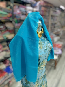 Dirac Fransawi bleu ciel perlé avec broderie florale dorée |   Robe de luxe pour mariage et fêtes somaliennes - Product Image 2