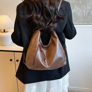 Factory Wholesale Women's Vintage Shoulder Bag Large Capacity Casual Adjustable Straps Convertible <b>Backpack</b> Design - Product Image 2