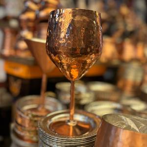 Verres à cocktail martelés en cuivre pur de haute qualité 300 ml, verres à vin à la vapeur personnalisables pour mariages et fêtes - Product Image 1