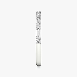 Anillo de Boda con Diamantes Cultivados en Laboratorio en Forma Alternada - Product Image 3