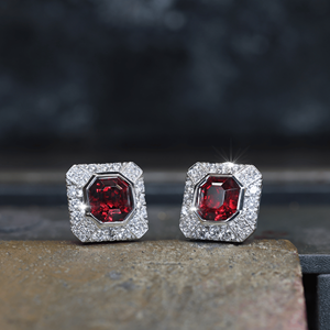 Pendientes Finos de Oro Sólido de 18k con Espinela Roja Birmana Natural de 4.39ct y Diamante Cultivado en Laboratorio de Corte Brillante Redondo de 0.95ct - Product Image 2