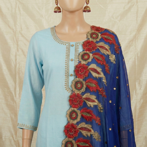 Hijab en Chiffon Africain de Qualité Supérieure AHE, Vente en Gros Directe Usine |   Châle musulman long uni, écharpe traditionnelle durable - Product Image 3