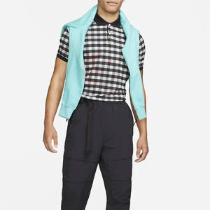 T-shirt de golf moderne pour hommes, tissu extensible léger, idéal pour les jeux d'été, la pratique et la mode décontractée - Product Image 2