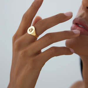 New Arrival 2025 Designer Gold Plated <b>925</b> Sterling <b>Silver</b> Custom Initial Letter Signet <b>Ring</b> Trendy Personalized Wedding <b>Ring</b> - Product Image 2