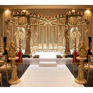 Lujoso Bollywood boda madera Pavo Real Mandap aspecto clásico Pavo Real Pilar boda Mandap inspirador indio boda MandapUK - Product Image 1