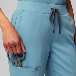 Conjunto de Uniformes Médicos de Lona Transpirable Ecológica de la Mejor Calidad para Doctores y Enfermeras con Logotipo Personalizado y Trajes de Enfermería - Product Image 5