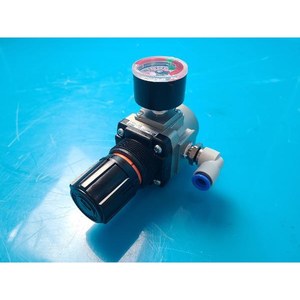 Regulador de Presión Neumático SMC AR30-02G + G36-10-01 Usado Como Está, Piezas de Equipos Semiconductores Legacy - Product Image 2