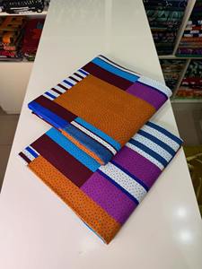 Tissu en coton imprimé africain original par Hitjem Export, fournisseur pour l'Afrique, l'Europe, les îles et les marchés de mode mondiaux - Product Image 3