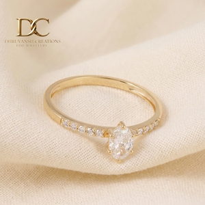 Anillo de compromiso moderno de lujo en oro amarillo macizo de 9K con diamante de corte ovalado y engaste pavé, joyería fina para mujer - Product Image 3