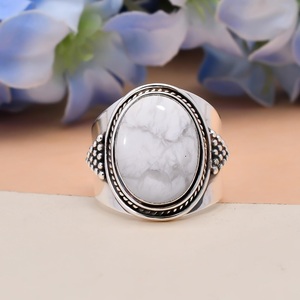 Anillo Hecho a Mano de Plata de Ley 925 con Howlite Natural – Anillo de Piedra Preciosa Único para Mujer, Joyería Boho - Product Image 5