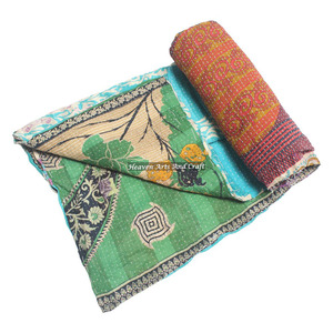 Vintage Indian Handmade Kantha Reversible <b>Quilt</b> <b>Throw</b> Bedcover Size Indian Reversible Hand Stitched Heavy <b>Throw</b> Old Sari Blanket - Product Image 6
