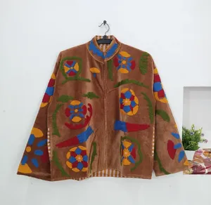 Chaqueta de Terciopelo Marrón Hecha a Mano para Mujer, Estilo Bohemio Vintage, Prenda Exterior Artesanal, Abrigo Tradicional Indio con Bordado Floral y Parches - Product Image 1