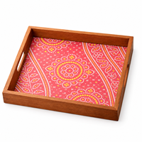Plateau de service décoratif traditionnel en bois naturel |   Plateau carré en bois avec poignées intégrées, motif rose, pour salle à manger, cuisine, maison