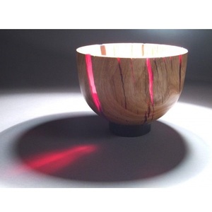 Cuenco de resina epoxi y madera de calidad premium con acabado pulido, ideal para decoración de mesa de comedor y regalos de lujo. - Product Image 3