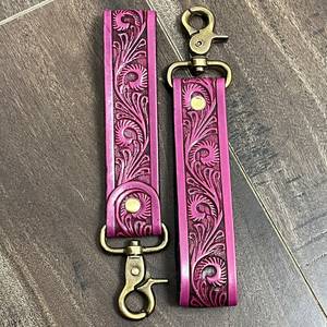 Nouveau porte-clés en cuir véritable fait main, motif floral tendance, avec crochet métallique, style western, idéal pour les cadeaux - Product Image 3