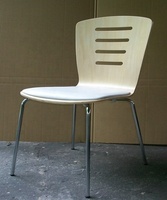 Chaise de salle à manger contemporaine en bois courbé avec structure en fer pour la maison, le bureau, l'appartement, l'hôtel, la villa
