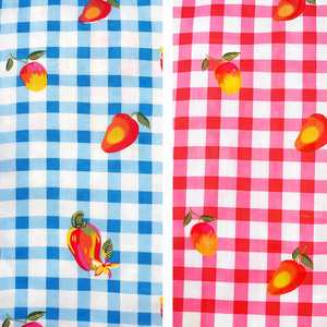 Tela de Algodón Peinado, Ligera, Transpirable, Ecológica y Orgánica, con Estampado a Cuadros y Tema Floral, para Vestidos de Niñas - Product Image 1