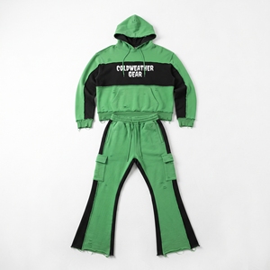 Ensemble de survêtement premium oversize à bords bruts, comprenant un sweat à capuche et un pantalon cargo évasé effet usé - Product Image 1