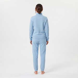 Conjunto de Sudadera con Capucha Corta y Pantalones Deportivos Cómodos con Logotipo Personalizado, Bordado y Cierre Completo para Mujer - Product Image 6