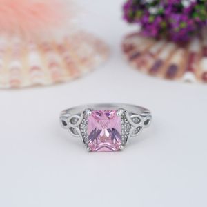 Bague de fiançailles en argent sterling 925 de haute qualité avec trois pierres certifiées, sertie de zircone cubique rose taille radiant, plaquée rhodium pour femme - Product Image 1