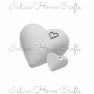 Urna Conmemorativa Blanca en Forma de Corazón, Cofre para Guardar Cenizas, Decoración de Mesa, Conmemoración - Artesanía India - Product Image 2
