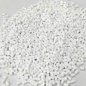 Masterbatch durcissant à effet d'impact pour pièces en plastique de qualité film automobile moulées par injection - Product Image 5