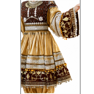 Vestido Tradicional Afgano Atemporal con Bordados Antiguos y Detalles Vintage, Silueta Maxi con Vuelos, Vestido Kuchi Afgano - Product Image 1