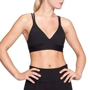 Vente en gros de tenues de sport pour femmes, ensemble 2 pièces léger et à séchage rapide, personnalisable, soutien-gorge de sport et ensemble de yoga pour femmes. - Product Image 6