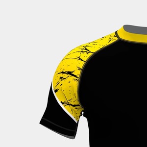 T-shirt de compression pour homme, ajusté, basique, pour le sport, la course et le fitness, avec sublimation - Product Image 3