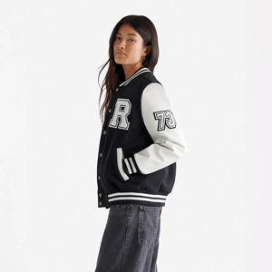 Vestes universitaires personnalisées brodées de haute qualité pour femmes, en laine et cuir de veau, vêtements d'hiver respirants à finition unie - Product Image 3