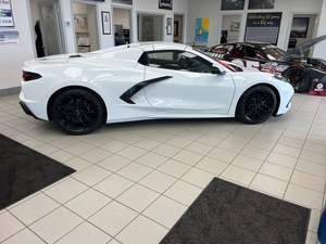 Chevrolet Corvette Stingray 3LT Convertible Usado del 2025 - Product Image 5