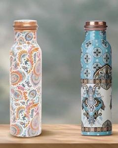 Ensemble de bouteilles d'eau en cuivre à imprimé floral avec deux verres, ensemble cadeau ayurvédique en cuivre design - Product Image 4