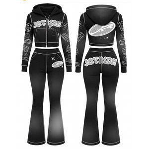 Conjunto de dos piezas de chándal de invierno personalizado para mujer: Sudadera corta con capucha y cremallera, y pantalón jogger ajustado. - Product Image 2