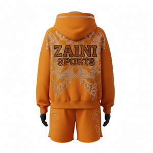Conjunto de Sudadera con Capucha y Pantalones Cortos de Felpa de Algodón Suave de 380 GSM para Mujer, Diseño de Llama con Pedrería en Naranja Quemado - Product Image 2