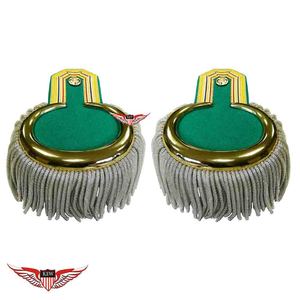 KEW Epaulettes de Hombro Metálicos Verdes de Alta Calidad Personalizables con Flecos Plateados, Diseño Vintage Ecológico, Acabado Duradero Bordado - Product Image 1