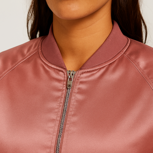 Chaqueta Universitaria de Satén |   Parche Bordado con Logotipo Personalizado |   Chaqueta Bomber Estilo Urbano |   Fabricante Mayorista a Granel - Product Image 3