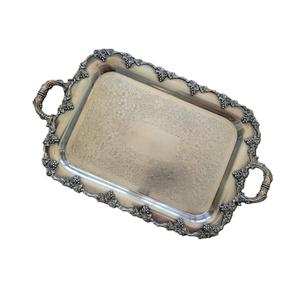 Plateau de service rectangulaire en métal poli avec poignées, design Art Déco, motif floral et de fruits, durable et alimentairelement sûr pour la salle à manger - Product Image 5