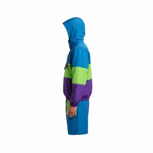 Ensemble de survêtement personnalisé avec logo, veste légère en polyester à blocs de couleur unie brodés, short et coupe-vent en nylon élastique - Product Image 5