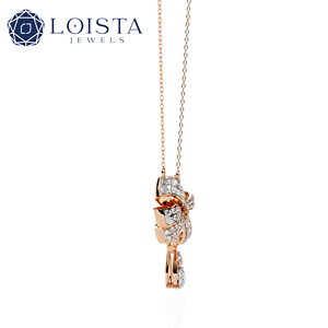 Collier en or jaune 18 carats avec pendentif papillon entièrement serti de diamants blancs, diamants de laboratoire - Product Image 3