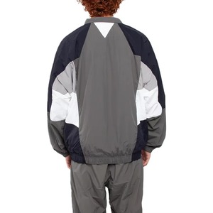 Chaqueta Cortavientos Deportiva Ligera para Hombre, con Bloques de Color, Cuello Camisero, Manga Larga y Detalles Reflectantes - Product Image 3